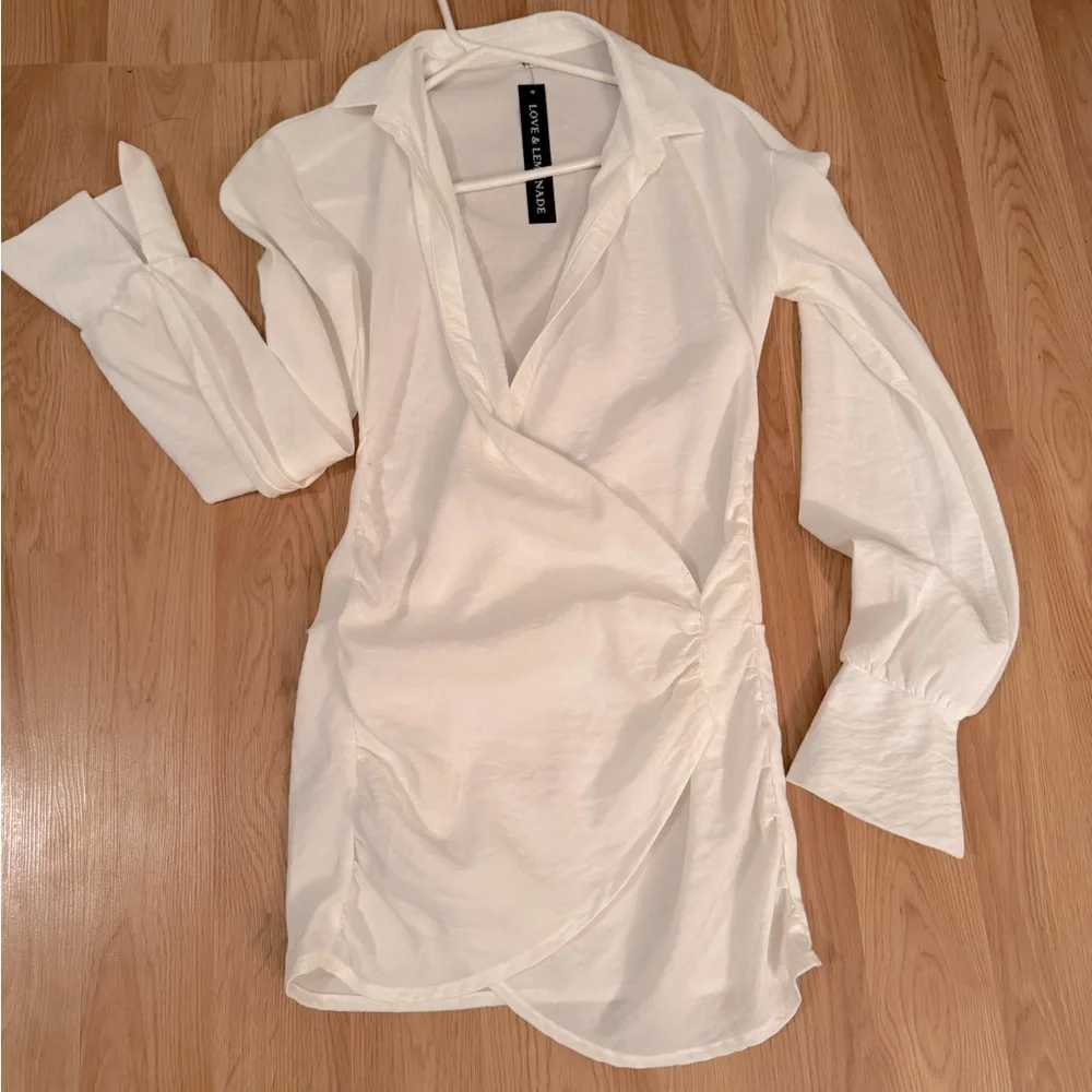 NEW - Picture 1 of 2